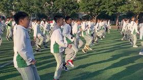 网红课间跑步操,轻松活力，快乐学习新方式